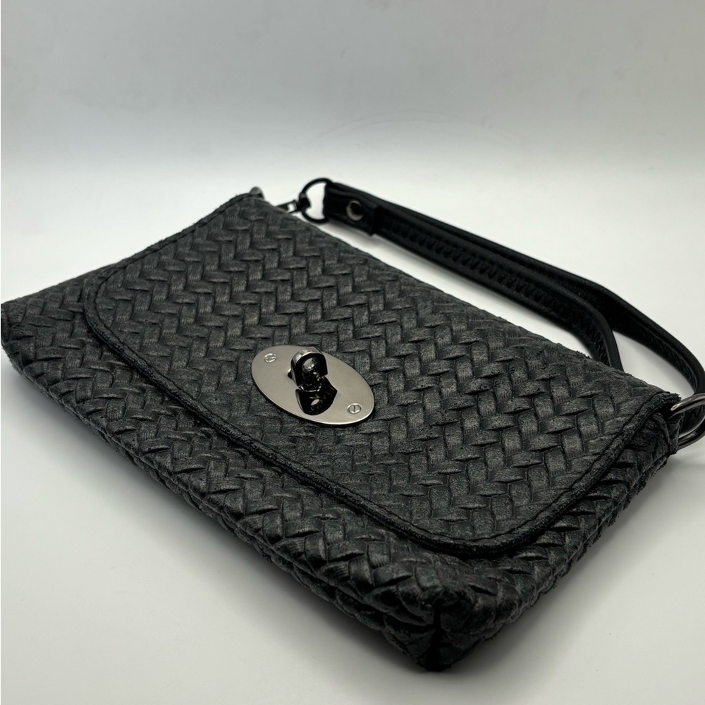 Garuglieri Italy Black Woven Genuine Leather Clutch